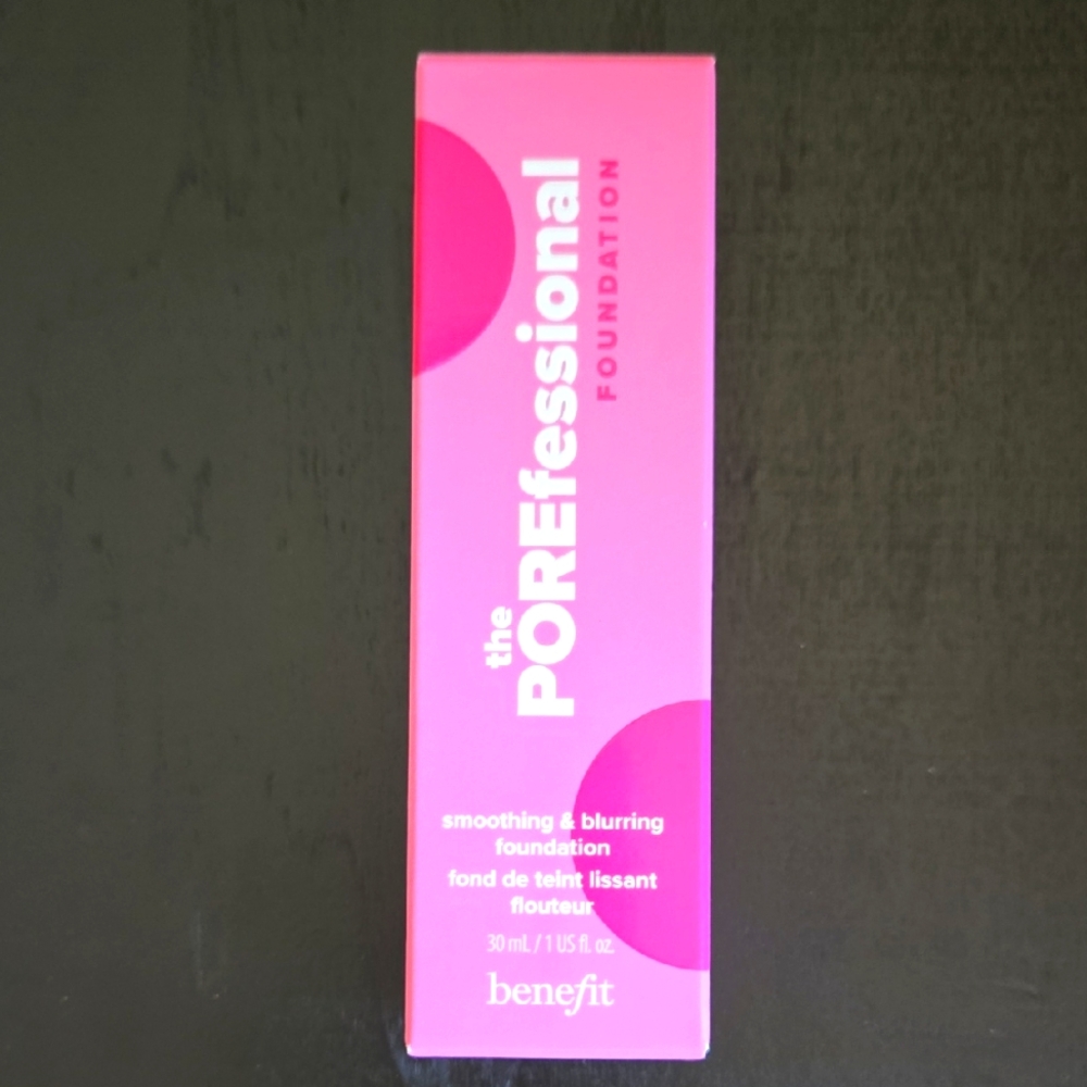 NIB Benefit POREfessional Smoothing & Blurring Foundation Shade 33N - Marvelous